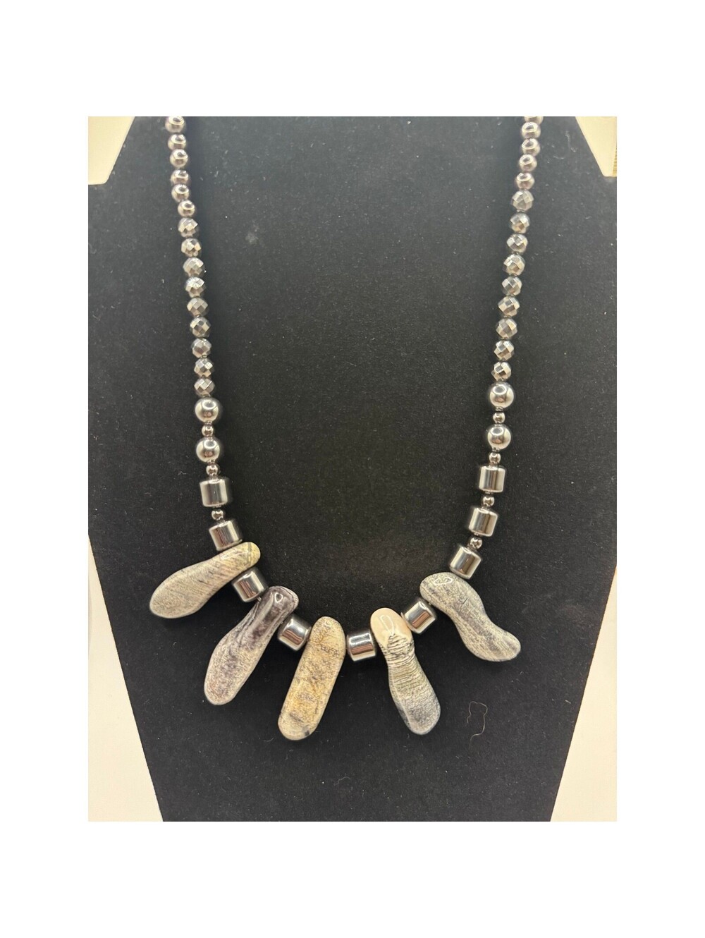 Madagascar Chalcedony Agate Statement Necklace 16in Gray Silver Metallic Beads